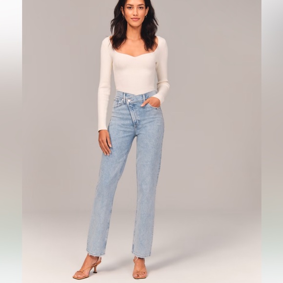 Ultra High Rise 90s Straight Jean - Picture 6 of 10